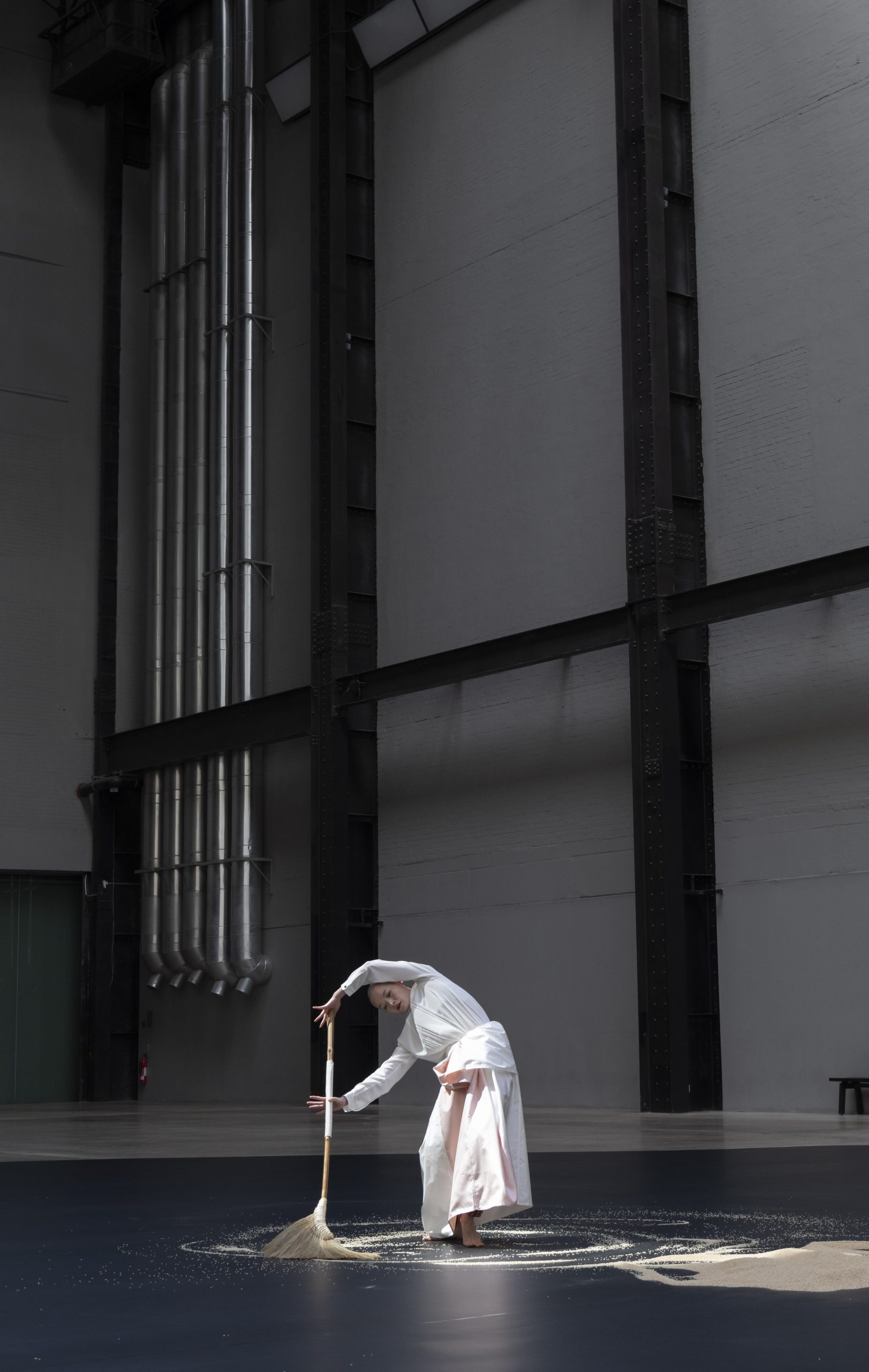 Lee Mingwei Our Labyrinth, 2015-ongoing (Performance view at Tate Modern, May 2022), Photos © Tate Photography - Oli Cowling