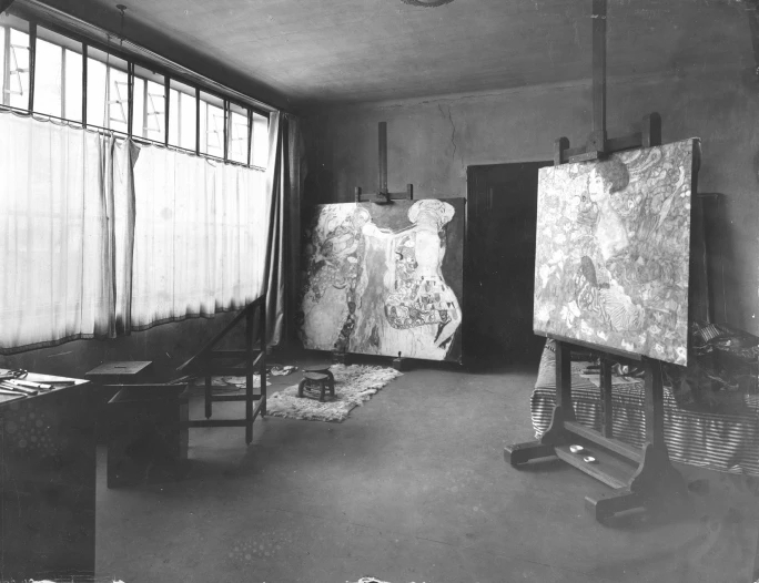 Sotheby's London DAME MIT FÄCHER ON AN EASEL IN KLIMT’S STUDIO, 1918